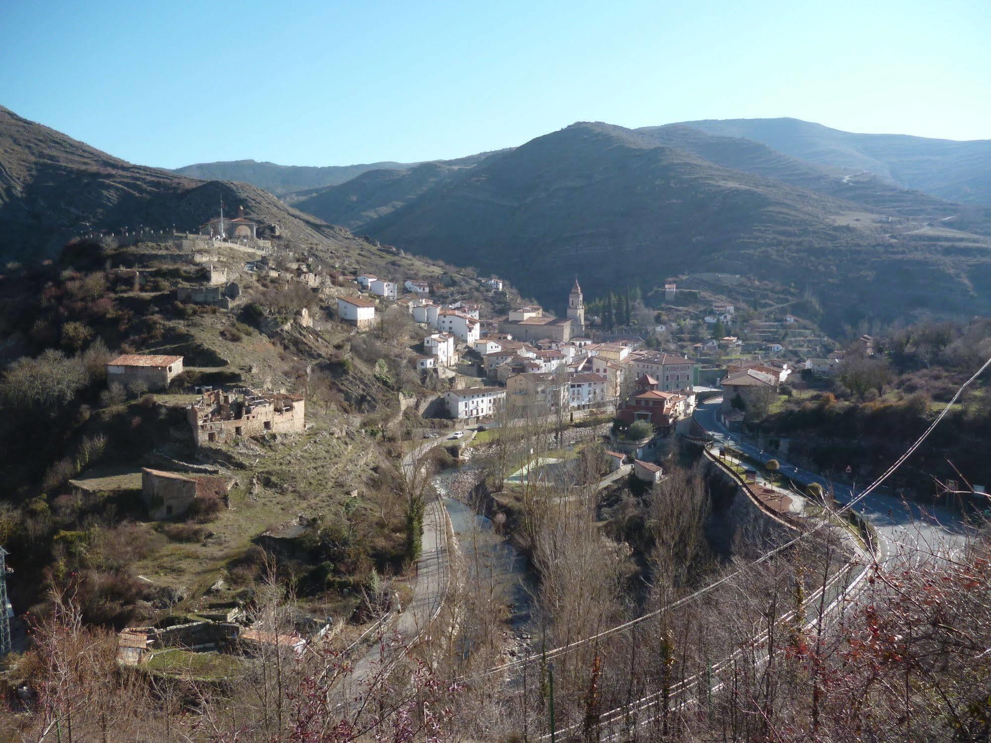 Casasdetrevijano Canon Del Rio Leza Soto en Cameros ภายนอก รูปภาพ